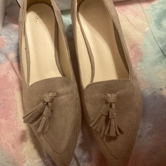 Halston shoes - Picture 3 of 6